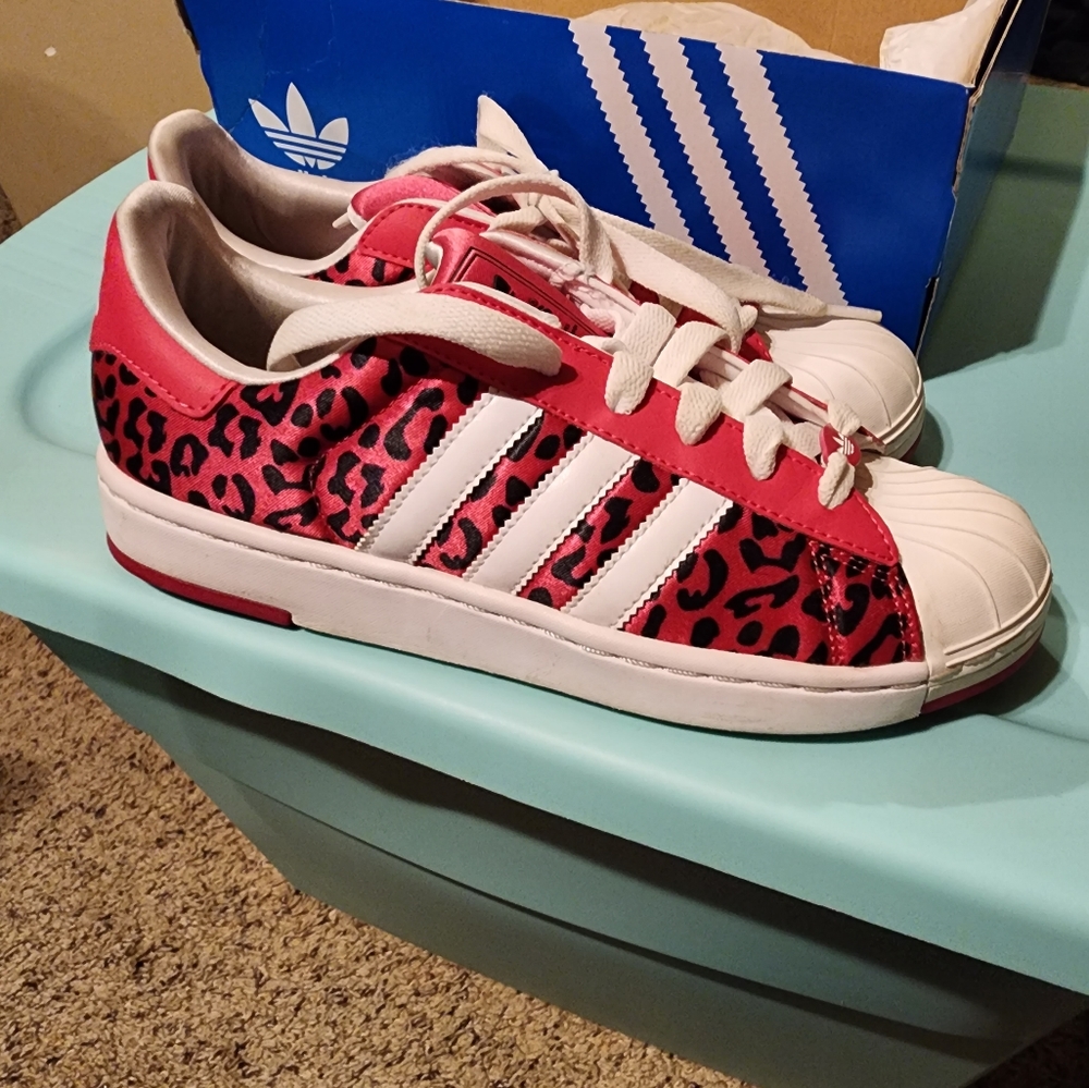 Adidas Superstar Lite Pink leopard size 8